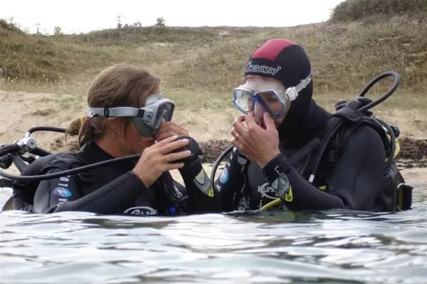 Photo of scuba diving