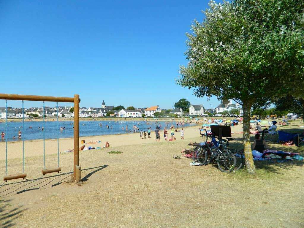3. Children's Beach – Étel