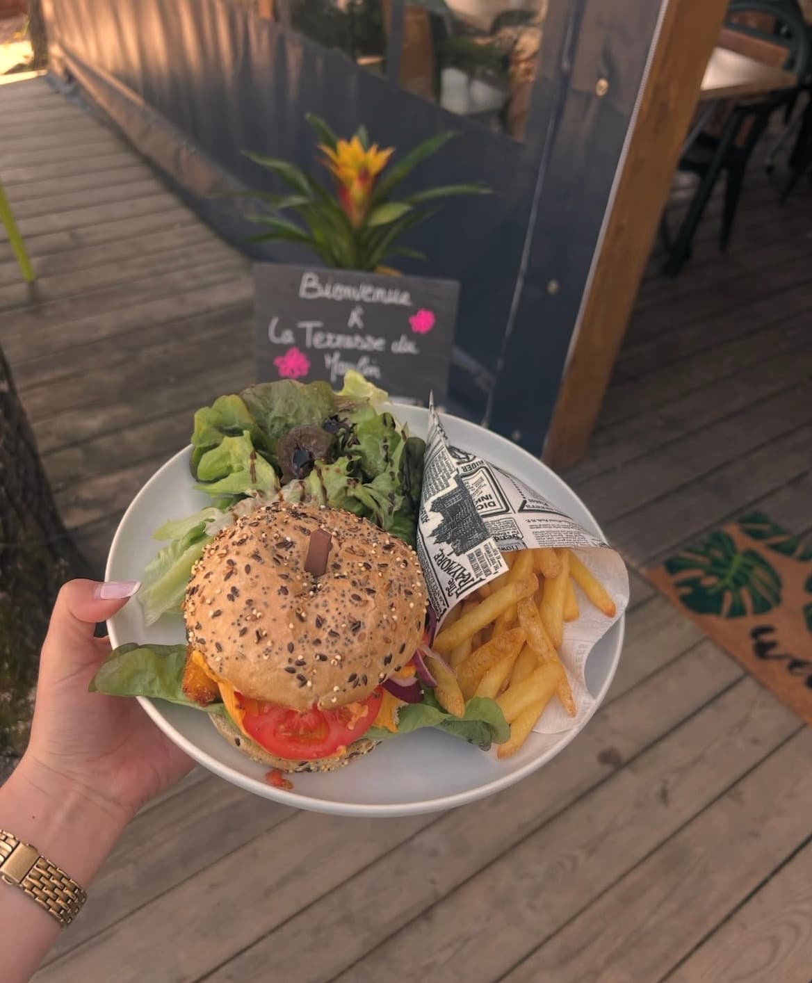 Photo of the snack bar