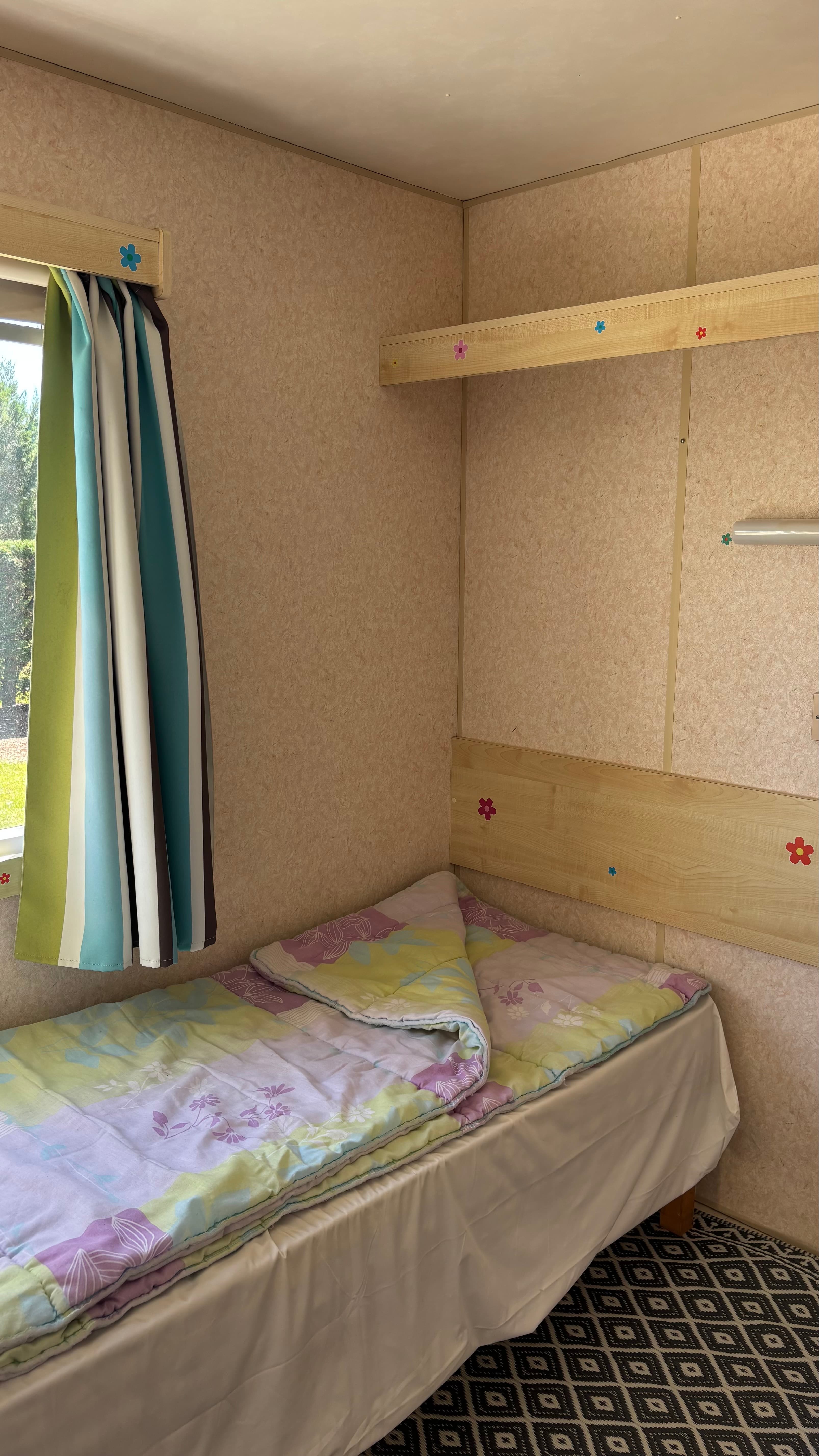 Chambre lit simple du Bambi Cool
