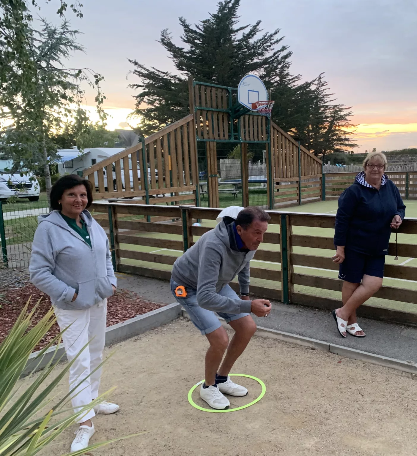 terrain multisports camping paradis moulin des oies